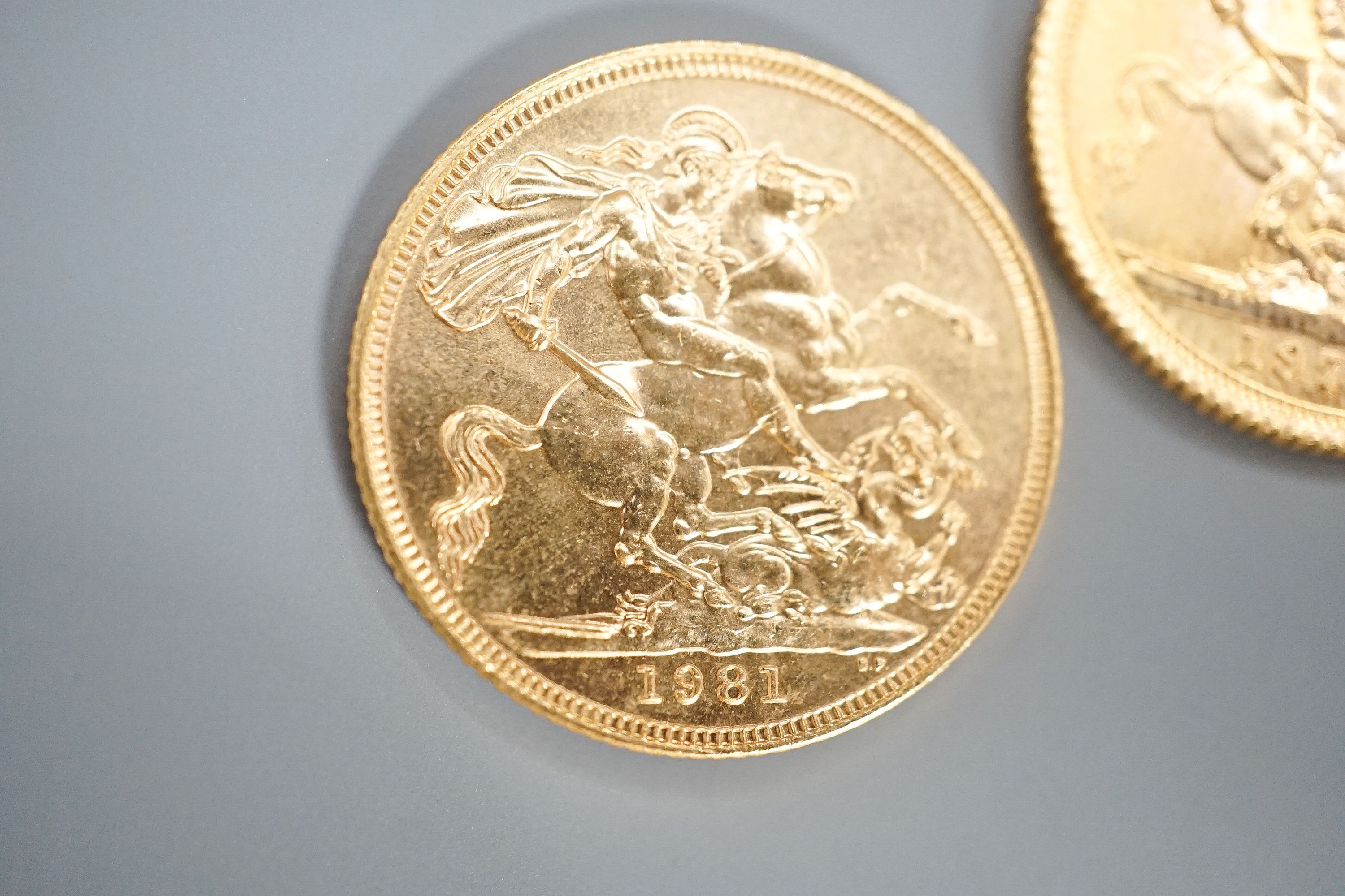 Two modern gold sovereigns, 1974 & 1981.